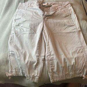 Women’s North Face Bermuda shorts size 12